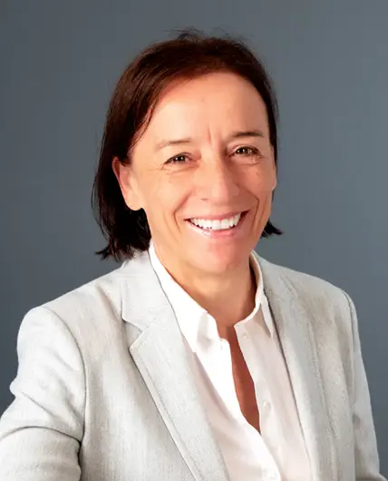 Portraitfoto von Monika Stoll