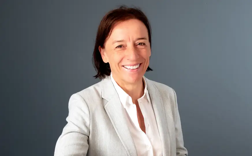 Portraitfoto von Monika Stoll