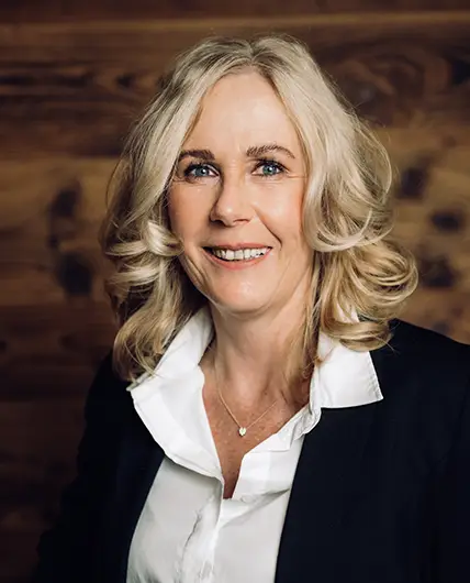 Portraitfoto von Manuela Ruess